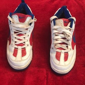 Men’s basketball shoes